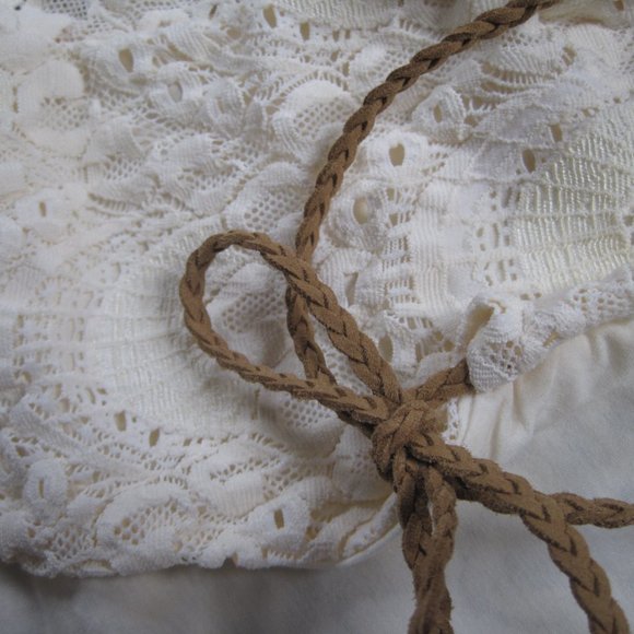 Nightcap Ivory Cream Lace Mini Dress Deep V Back Ecru Long Sleeves XS NWT - Picture 11 of 11